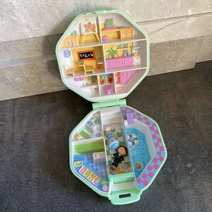 Vintage 1990 Polly Pocket Polly’s School